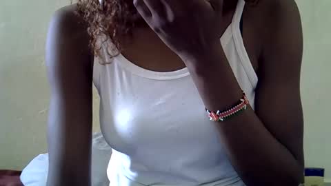Snapshot of ebonycutegal4 chatting on May 19, 2026, 7:04 am MELLEN online show from May 19, 2026, 7:04 am