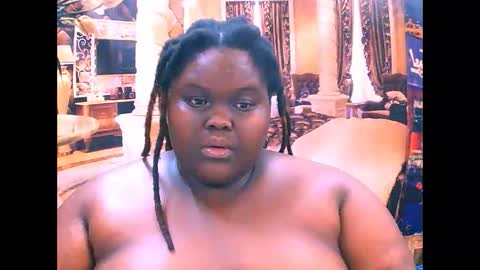 ebonyhotbuns4u2luv online show from January 13, 2026, 10:59 pm