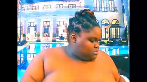 ebonyhotbuns4u2luv online show from February 12, 2026, 9:10 pm