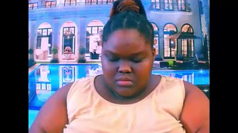 ebonyhotbuns4u2luv online show from April 2, 2026, 6:38 pm