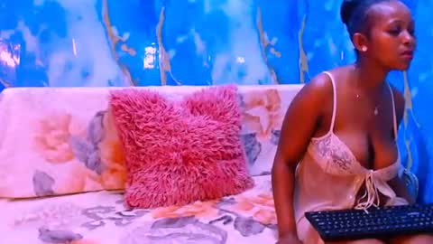 ebonypretty4u online show from October 26, 2025, 6:08 am