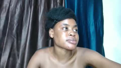 Snapshot of ebonypussy_xx chatting on October 15, 2025, 11:49 pm ebonypussy_xx online show from October 15, 2025, 11:49 pm