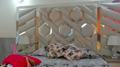 ebonysquirtcol online show from December 13, 2025, 8:58 pm