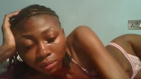 Snapshot of ebonyxxbabe chatting on October 13, 2025, 10:32 pm ebonyxxbabe online show from October 13, 2025, 10:32 pm