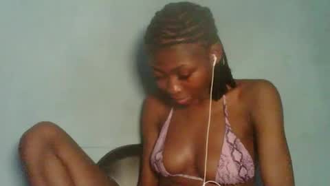 Snapshot of ebonyxxbabe chatting on October 14, 2025, 11:27 pm ebonyxxbabe online show from October 14, 2025, 11:27 pm