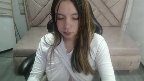 Snapshot of eco_deluna_v chatting on March 24, 2026, 2:22 pm Hi Stream 800am to 200pm online show from March 24, 2026, 2:22 pm