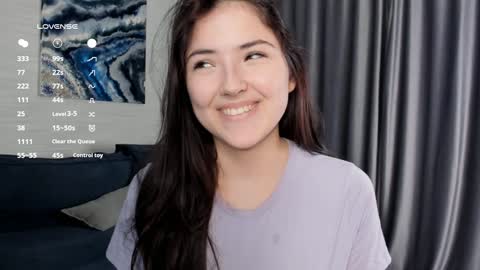 Snapshot of edabayse chatting on December 3, 2024, 11:01 am Viola online show from December 3, 2024, 11:01 am