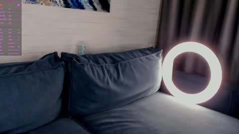 Snapshot of edabayse chatting on February 25, 2025, 8:09 pm Viola online show from February 25, 2025, 8:09 pm