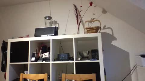 Snapshot of eddelmar chatting on December 4, 2024, 7:50 am eddelmar online show from December 4, 2024, 7:50 am