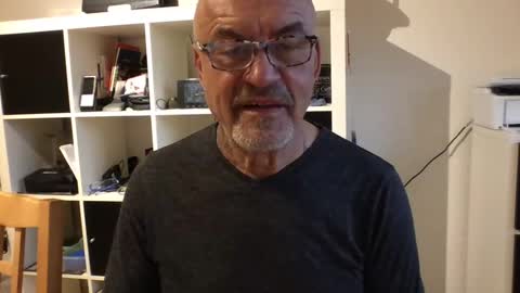 Snapshot of eddelmar chatting on December 26, 2024, 3:42 pm eddelmar online show from December 26, 2024, 3:42 pm