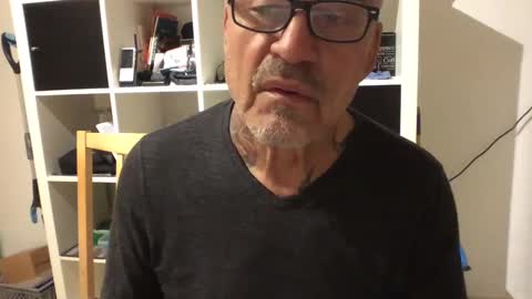 Snapshot of eddelmar chatting on December 30, 2024, 6:27 pm eddelmar online show from December 30, 2024, 6:27 pm