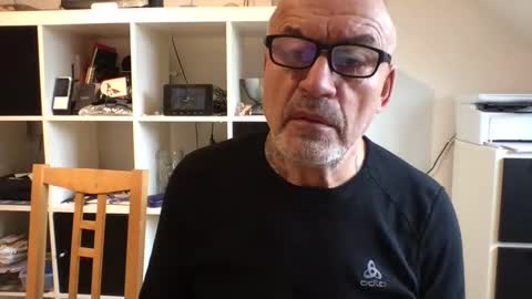 Snapshot of eddelmar chatting on February 17, 2025, 9:56 am eddelmar online show from February 17, 2025, 9:56 am