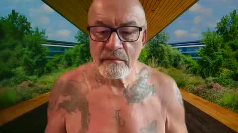 Snapshot of eddelmar chatting on September 14, 2025, 6:45 am eddelmar online show from September 14, 2025, 6:45 am