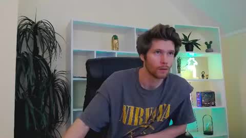 Snapshot of eddie_baker chatting on June 20, 2026, 3:42 am eddie_baker online show from June 20, 2026, 3:42 am