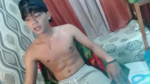 Snapshot of edelcum_xx chatting on February 13, 2025, 1:15 pm edelcum_xx online show from February 13, 2025, 1:15 pm