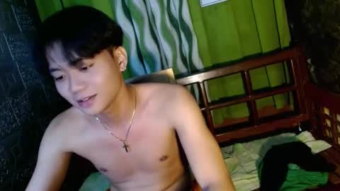 Snapshot of edelcum_xx chatting on February 24, 2025, 2:48 pm edelcum_xx online show from February 24, 2025, 2:48 pm