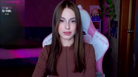 Snapshot of edelinemaher chatting on February 25, 2026, 11:53 am Edeline online show from February 25, 2026, 11:53 am