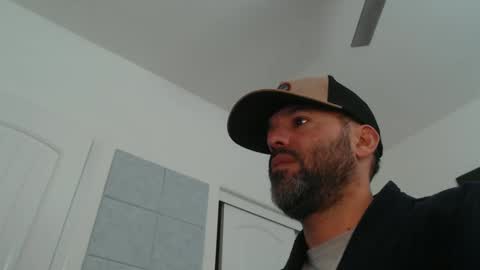 EdgeM online show from January 1, 2025, 4:07 pm