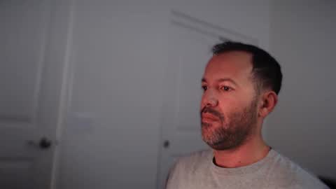 EdgeM online show from November 13, 2025, 11:58 pm