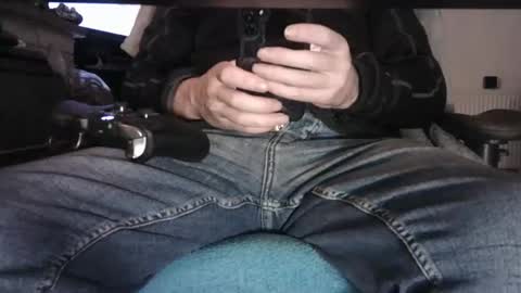 edged biker online show from December 3, 2025, 5:11 pm