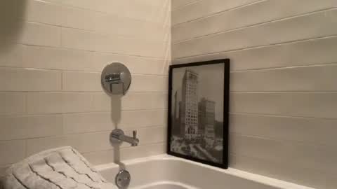 Dad online show from April 12, 2026, 10:42 am