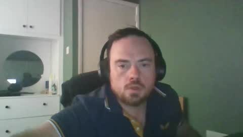 edhead1111434125 online show from November 9, 2025, 9:40 am