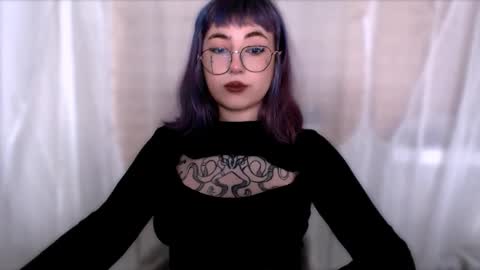 Snapshot of ediefris chatting on December 16, 2025, 8:14 pm fickle demon made of clumps of matter online show from December 16, 2025, 8:14 pm