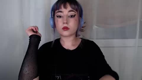 Snapshot of ediefris chatting on January 11, 2026, 12:26 am fickle demon made of clumps of matter online show from January 11, 2026, 12:26 am