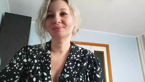 edithmanning online show from February 27, 2026, 6:46 am