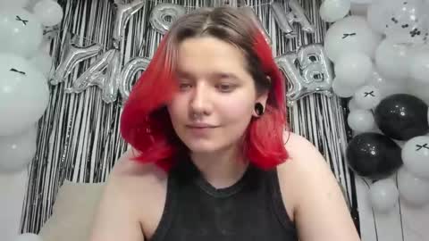 Snapshot of edna_dana chatting on October 7, 2025, 8:06 pm Edna online show from October 7, 2025, 8:06 pm