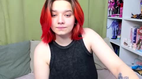 Snapshot of edna_dana chatting on October 14, 2025, 8:20 pm Edna online show from October 14, 2025, 8:20 pm