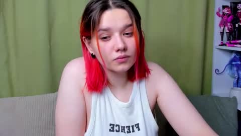 Snapshot of edna_dana chatting on October 25, 2025, 7:19 pm Edna online show from October 25, 2025, 7:19 pm