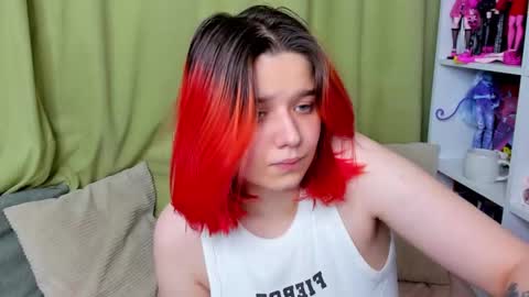 Snapshot of edna_dana chatting on October 27, 2025, 7:51 pm Edna online show from October 27, 2025, 7:51 pm