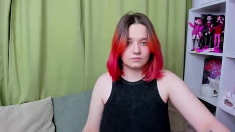 Snapshot of edna_dana chatting on November 5, 2025, 8:20 pm Edna online show from November 5, 2025, 8:20 pm