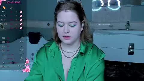 ednaadamse online show from April 22, 2026, 8:17 am