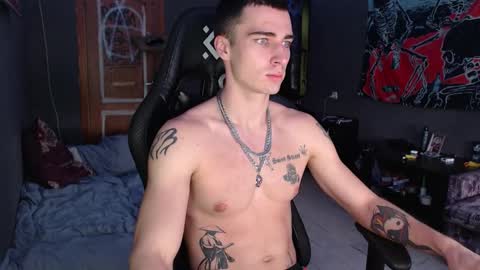 Eduar online show from September 17, 2025, 3:03 pm