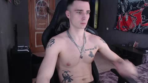 Snapshot of eduard_loveee chatting on May 2, 2026, 10:20 am Eduar online show from May 2, 2026, 10:20 am