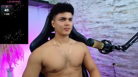 EDWARD CLARCK online show from January 29, 2025, 4:36 am