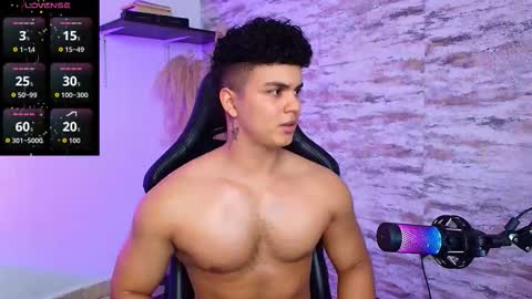 EDWARD CLARCK online show from November 7, 2025, 3:17 am