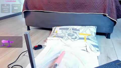 Eduardo online show from November 27, 2025, 4:47 am