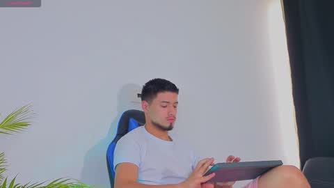 Edward Ross online show from October 26, 2025, 8:48 pm