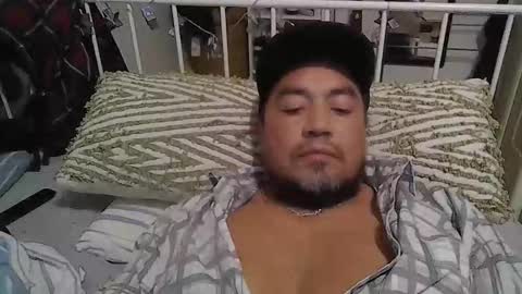 Snapshot of edwill13 chatting on January 14, 2026, 10:25 pm EdM online show from January 14, 2026, 10:25 pm