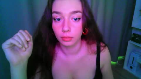 effie_balconii online show from October 11, 2025, 7:18 am