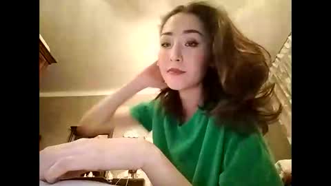 Snapshot of effy007 chatting on December 16, 2024, 12:38 pm Effy online show from December 16, 2024, 12:38 pm