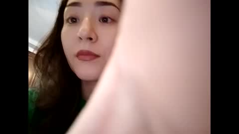 Snapshot of effy007 chatting on December 18, 2024, 9:47 am Effy online show from December 18, 2024, 9:47 am