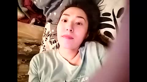 Snapshot of effy007 chatting on February 17, 2025, 12:59 pm Effy online show from February 17, 2025, 12:59 pm