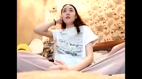 Snapshot of effy007 chatting on October 12, 2025, 2:16 pm Effy online show from October 12, 2025, 2:16 pm