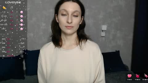 Snapshot of effy_gray chatting on December 23, 2024, 10:21 am Anna online show from December 23, 2024, 10:21 am