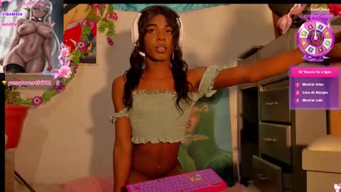 Snapshot of effy_marinn chatting on October 16, 2025, 1:01 pm effy_marinn online show from October 16, 2025, 1:01 pm