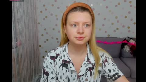 Effy online show from December 25, 2024, 7:35 am